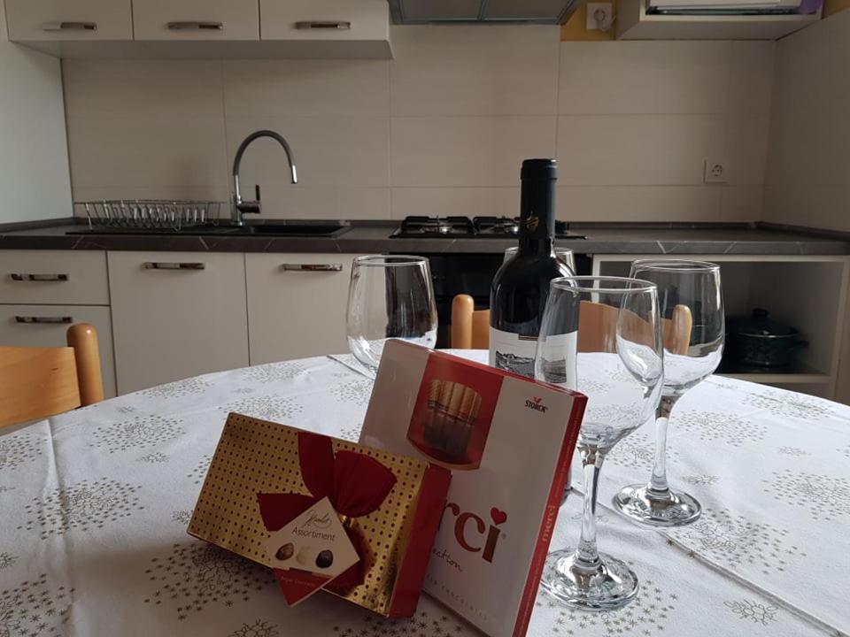 Villa Diana Apartments ポレッチ エクステリア 写真