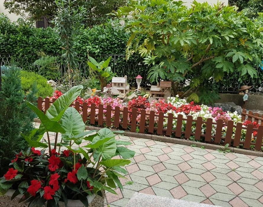 Villa Diana Apartments ポレッチ エクステリア 写真