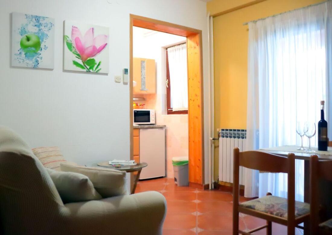 Villa Diana Apartments ポレッチ エクステリア 写真