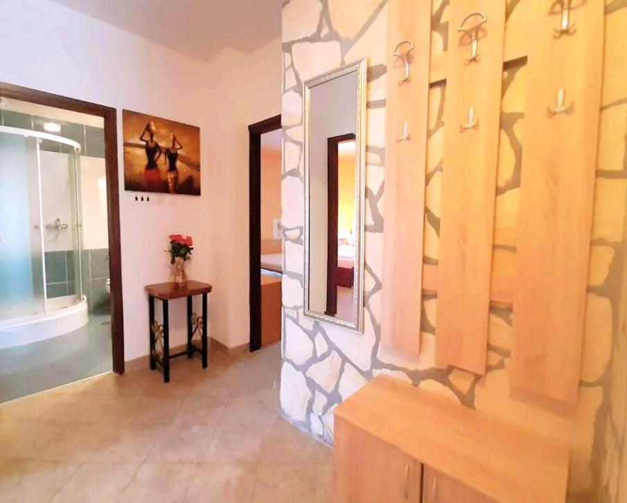 Villa Diana Apartments ポレッチ エクステリア 写真